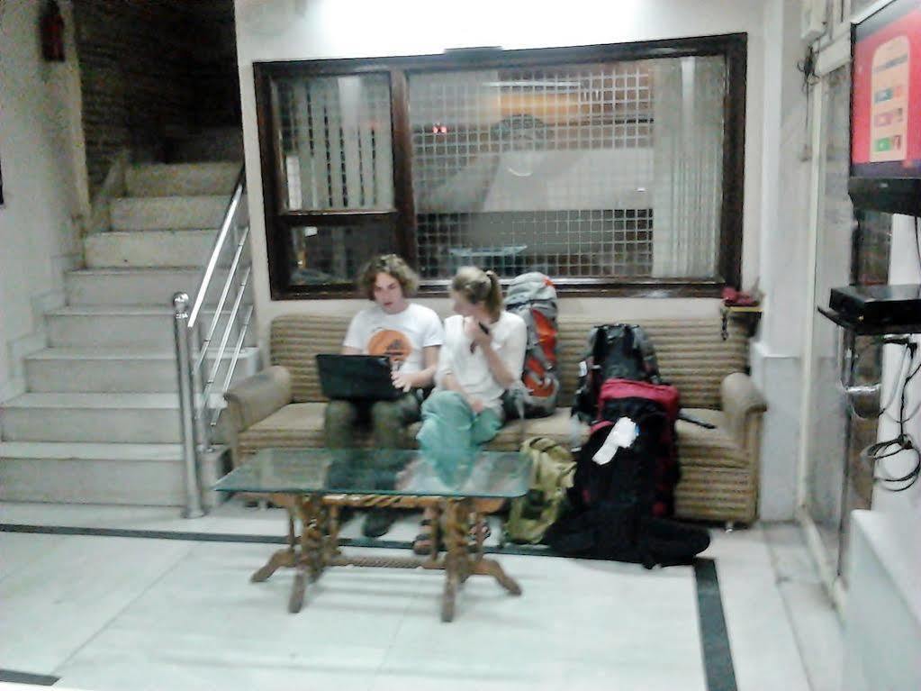 Hotel Shreeram Deluxe New Delhi Bagian luar foto